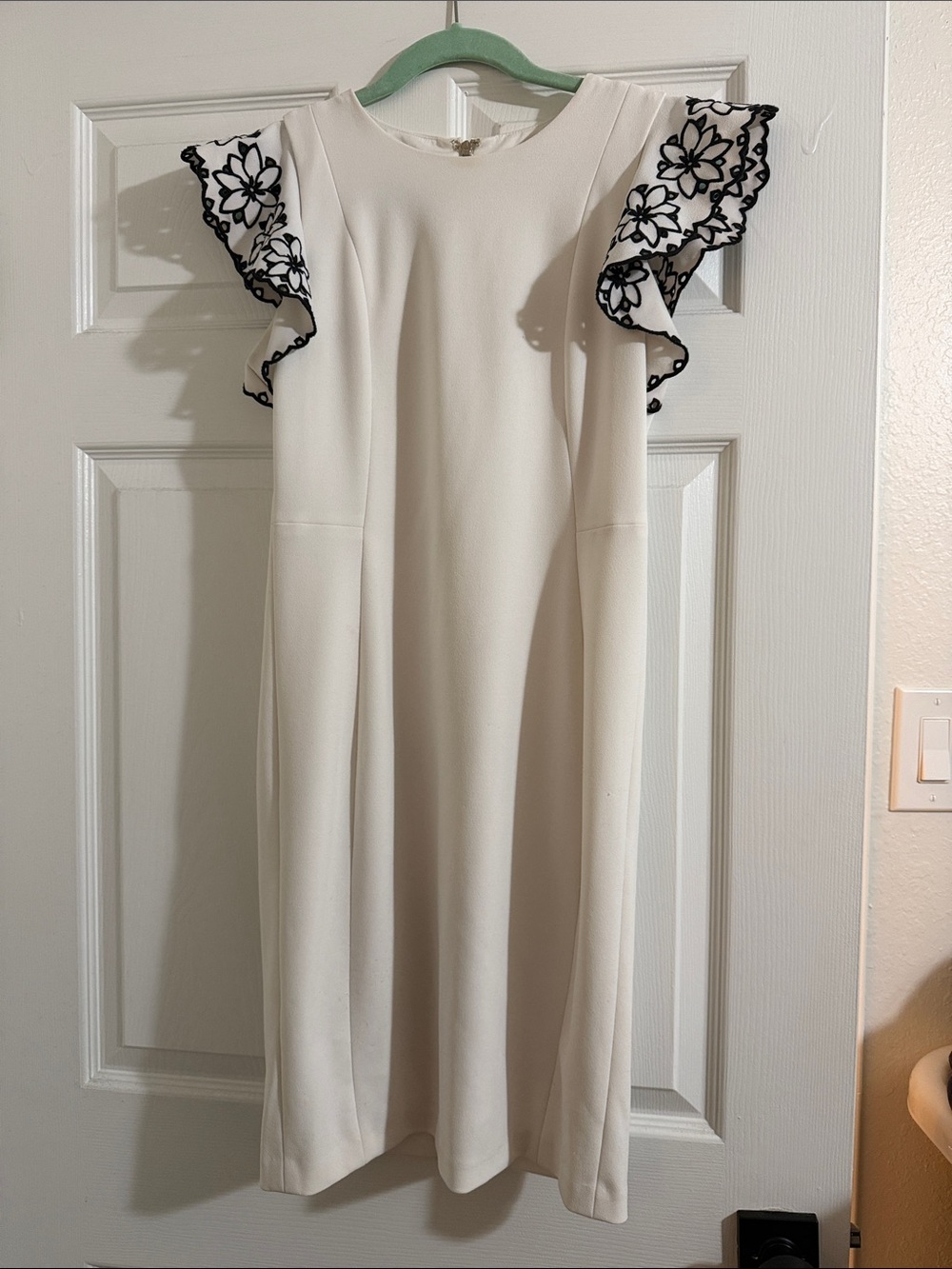 Tommy Hilfiger White Flutter Sleeve Shift Dress with Black Embroidered Detail
